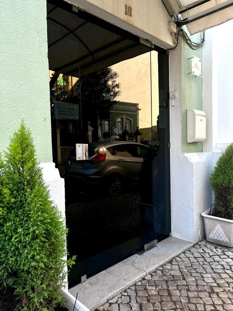 Hostel Residencial Moderna Torres Vedras Zewnętrze zdjęcie